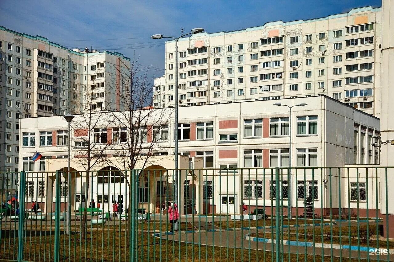Средняя общеобразовательная школа москва. Гбоу школа 2044 москва. школа 2044 дмитровское шоссе. дмитровское шоссе 169 б школа 2044. школа 2044 долгопрудная.