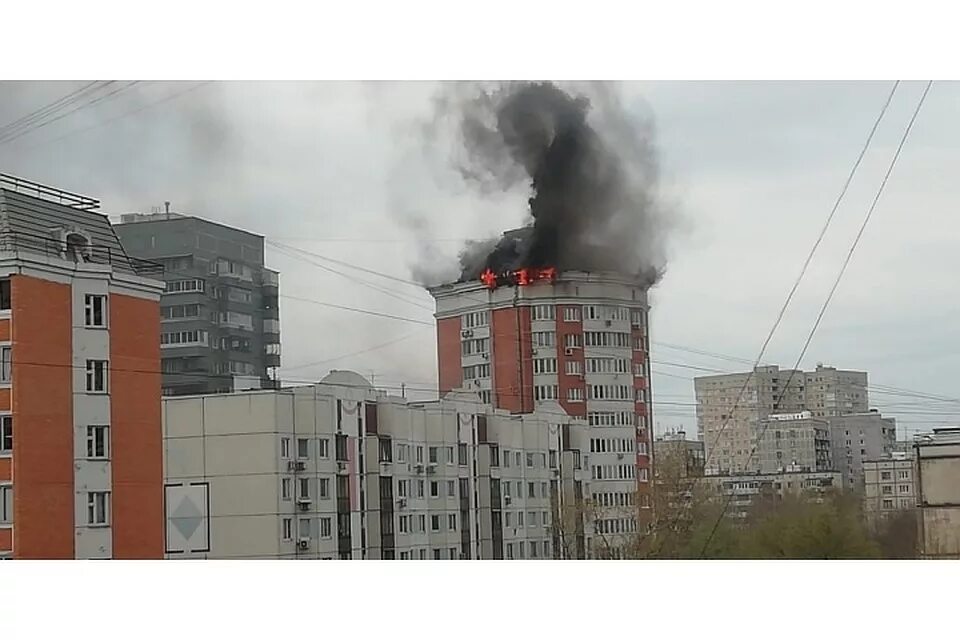 Пожар на севере москвы сейчас в ховрино. Фестивальная 66 йошкар-ола. Пожар в павловском посаде. Пожар на фестивальной улице. Когалым пожар в поселке.