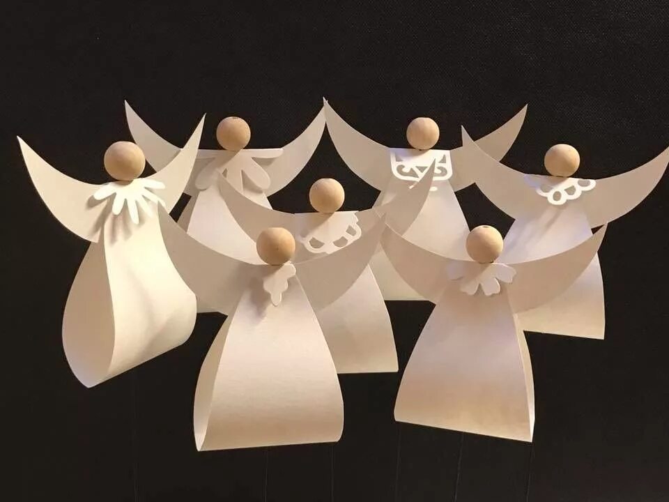 Как сделать новогодние игрушки из белой бумаги. Ангел из бумаги. поделки на рождество. поделка ангелочек. бумагопластика для детей.