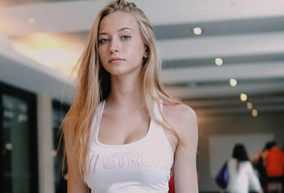Sophia ai33. Софья диамонд. софия ilysm. sophia diamond bio. софия даймонд слив.