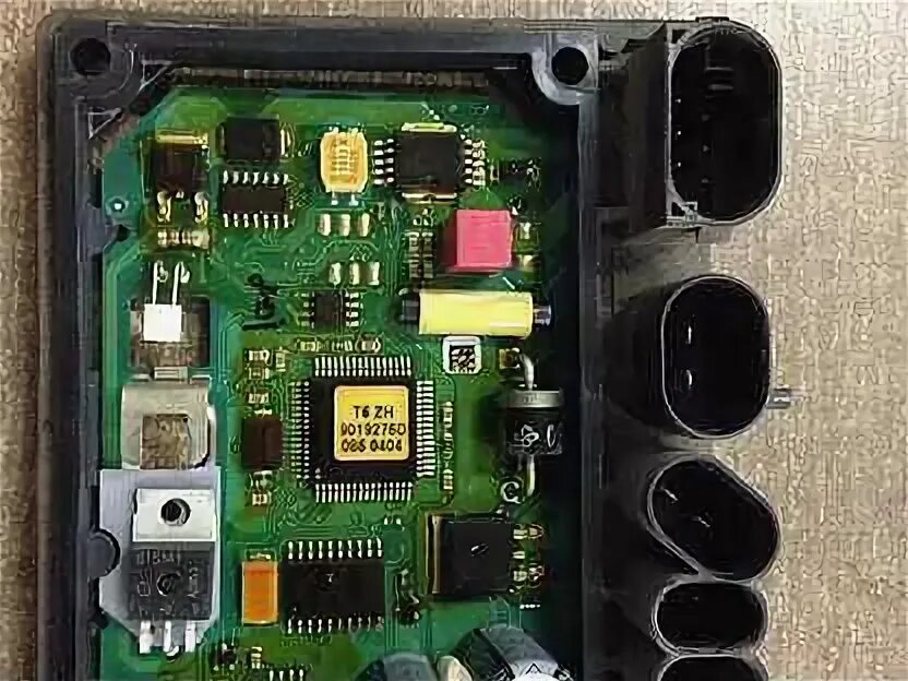 Webasto touareg плата управления. Блок управления вебасто т5. Вебасто туарег пропаять. Блок вебасто туарег. Блок управления стеклоочистителем туарег 2008.