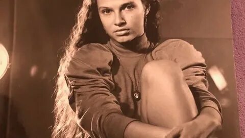 Желіде жетілген австралиялық әйелдер эротикасын қараңыз