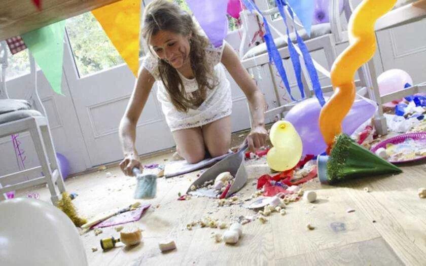 Party clean. Уборка после вечеринки. Уборка после вечеринки. Party clean. Уборка конфетти.