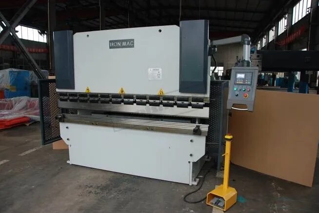 Листогибочный пресс 100/2500 с чпу e22. Пресса гидравлические с чпу. Листогибочный пресс abamet. Пресса гидравлические с чпу. Листогиб(гидравлический пресс) ив 2143.