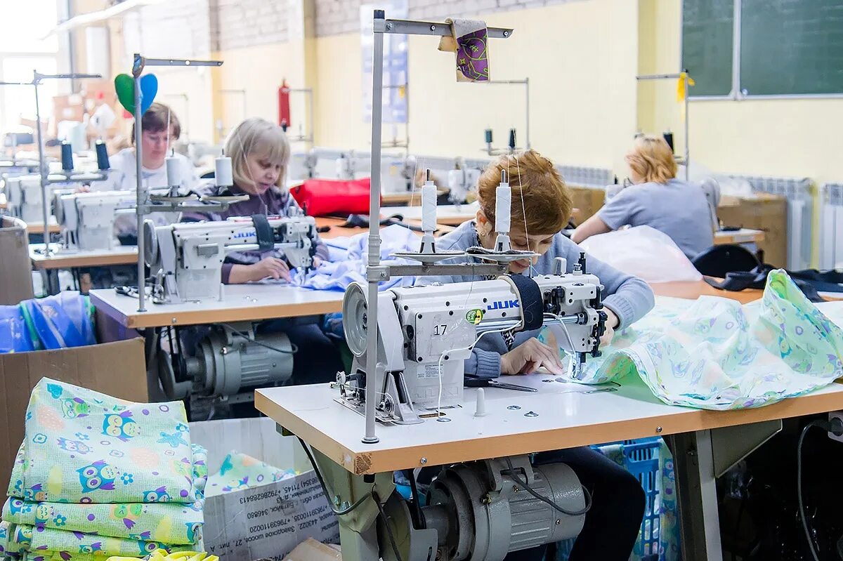 вязниковская швейная фабрика. швейная промышленность. швея одинцово. неделя технологии швейное дело. селезнева 80 швейный цех.