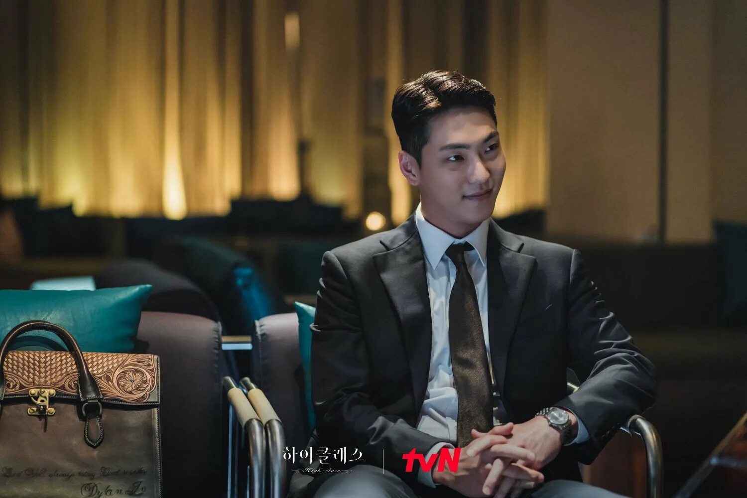 Софтбокс 2021 дорама. Время пича дорама. Софтбокс 2021 дорама. Двухсторонний детектив дорама софтбокс. Софтбокс 2021 дорама.