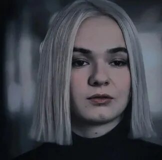 О ней 7 с