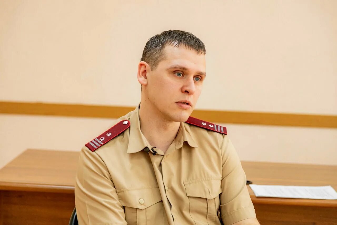 Строго крайне