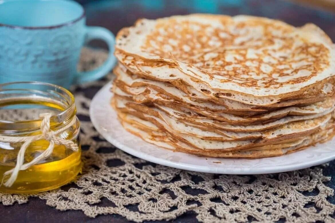 Самые вкусные блины на масленицу. Блины на кефире. ажурные блинчики. кружевные блины на молоке. блины дрожжевые ажурные.
