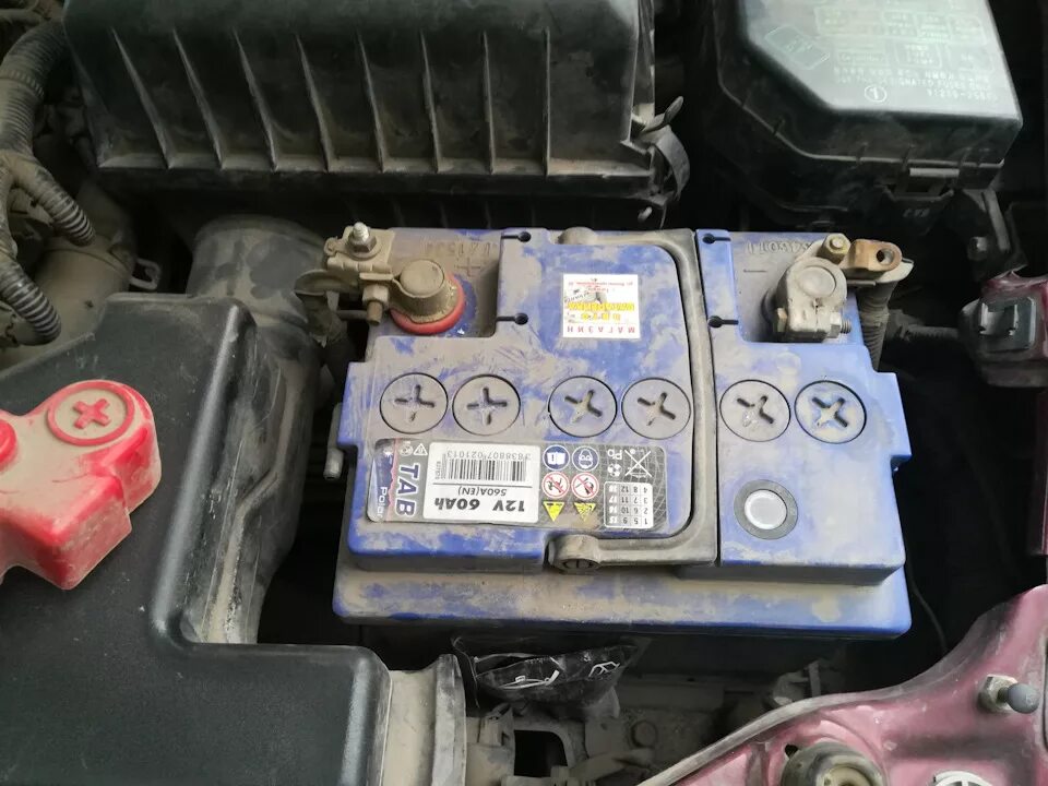Клеммы аккумулятора автозвук - Hyundai Accent (2G), 1,5 л, 2007 года автозвук DR