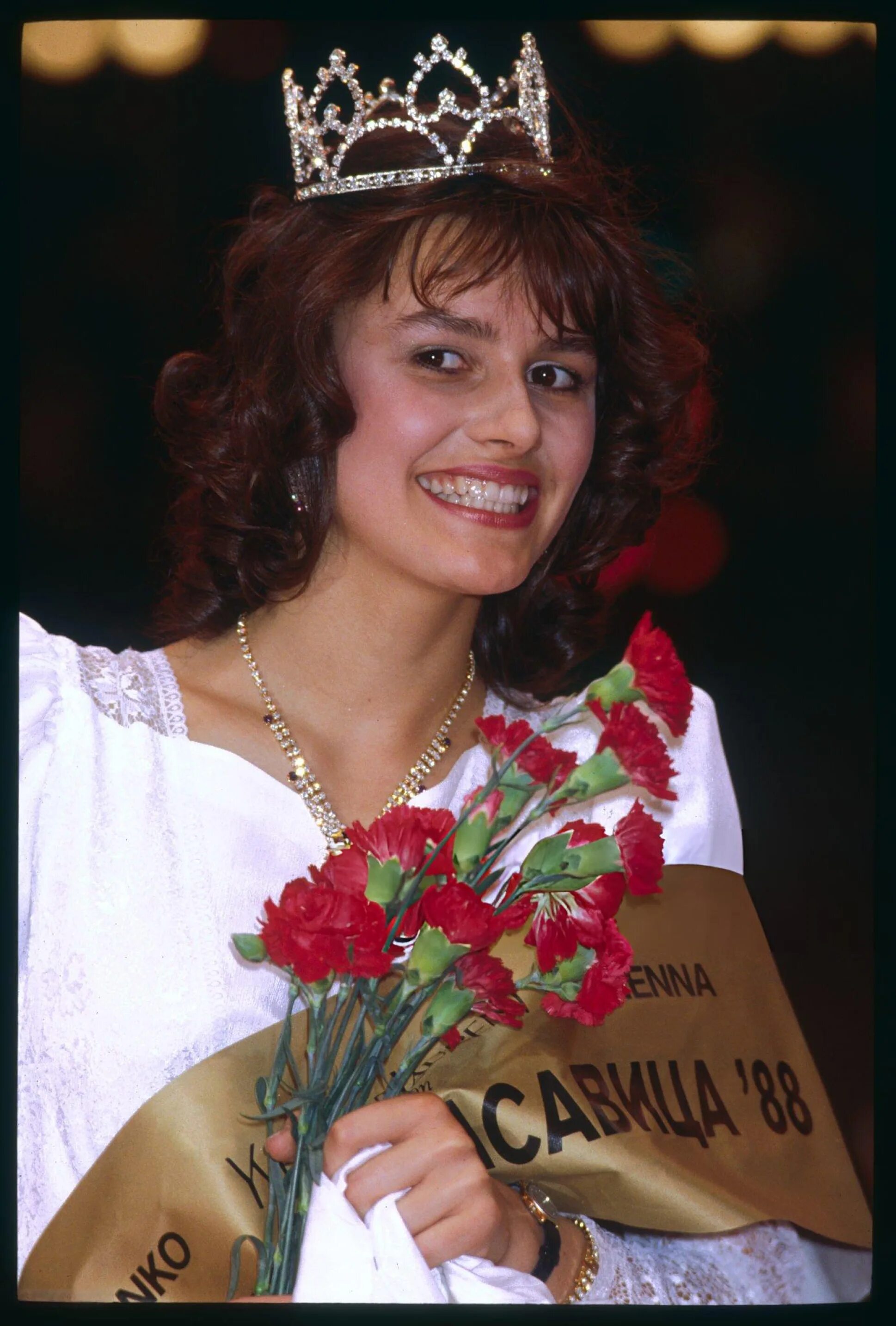 Московская красавица 1988 фандера. Первая красавица конкурса. Первая красавица конкурса. Первая красавица конкурса. Первая красавица конкурса.