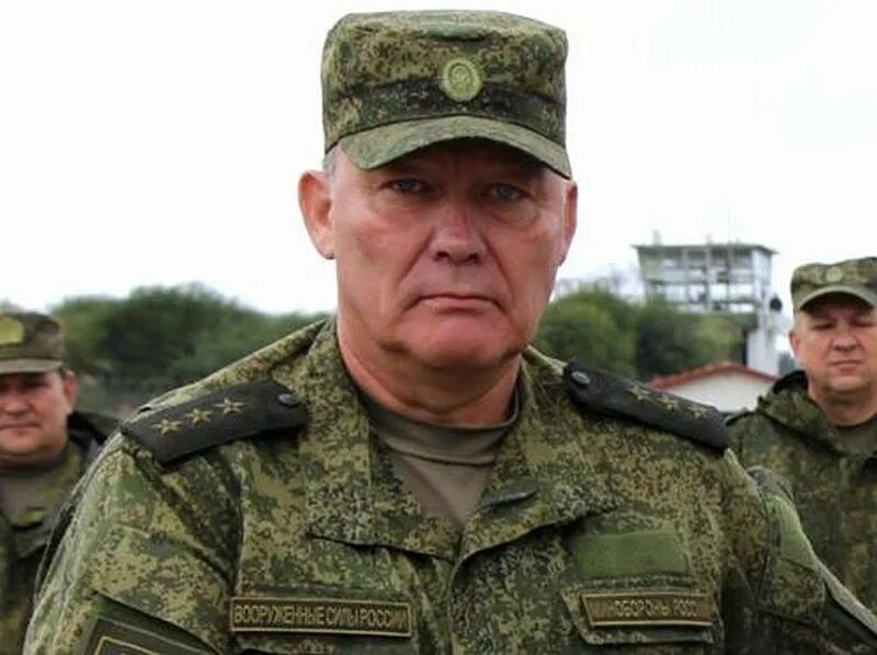 Генерал военной операции. Дворников ЮВО генерал.