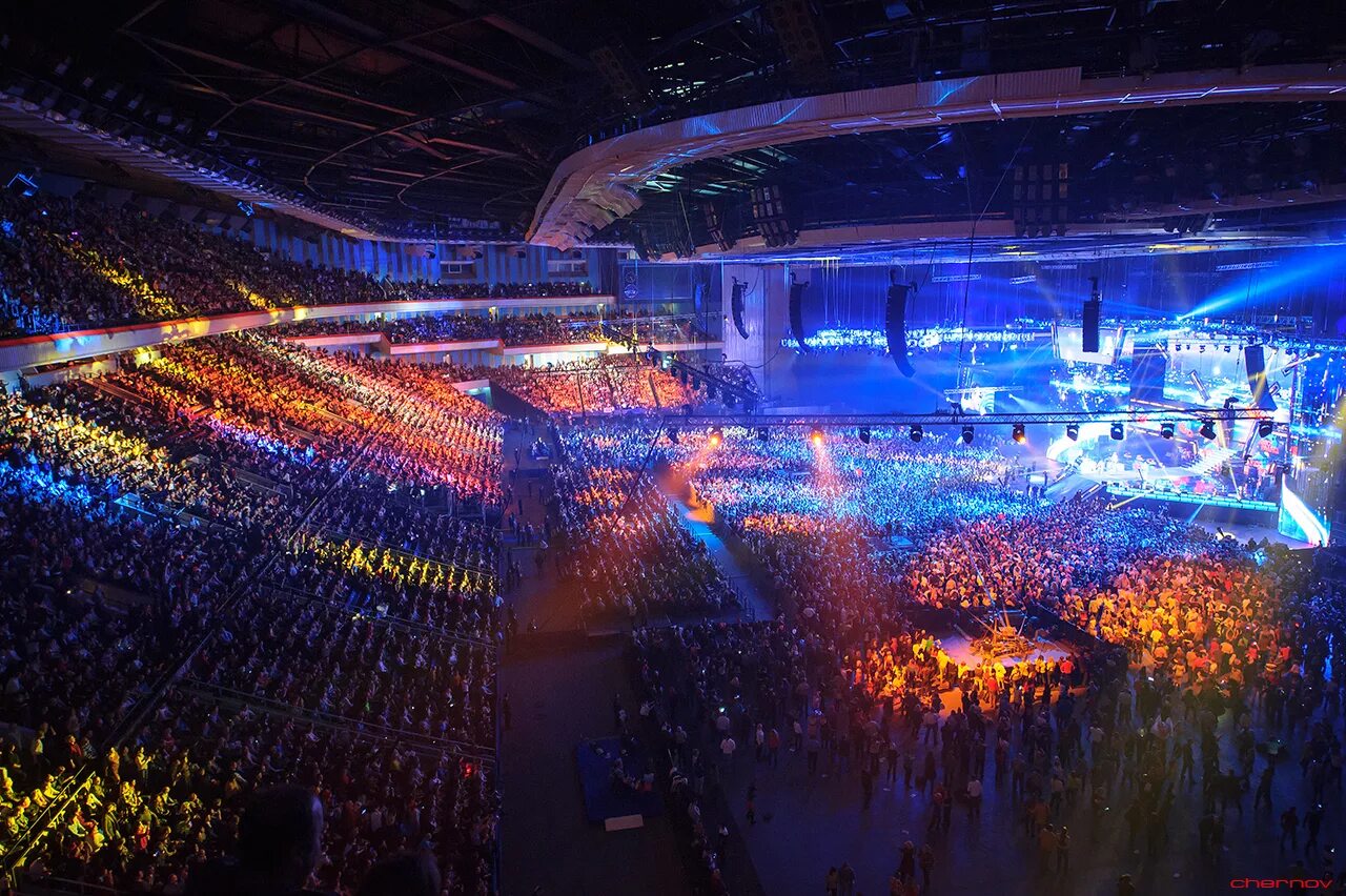 Сколько зрителей вмещает стадион. Олимпийский Арена Москва. Олимпийский концертный зал. Концертный комплекс Олимпийский Москва.