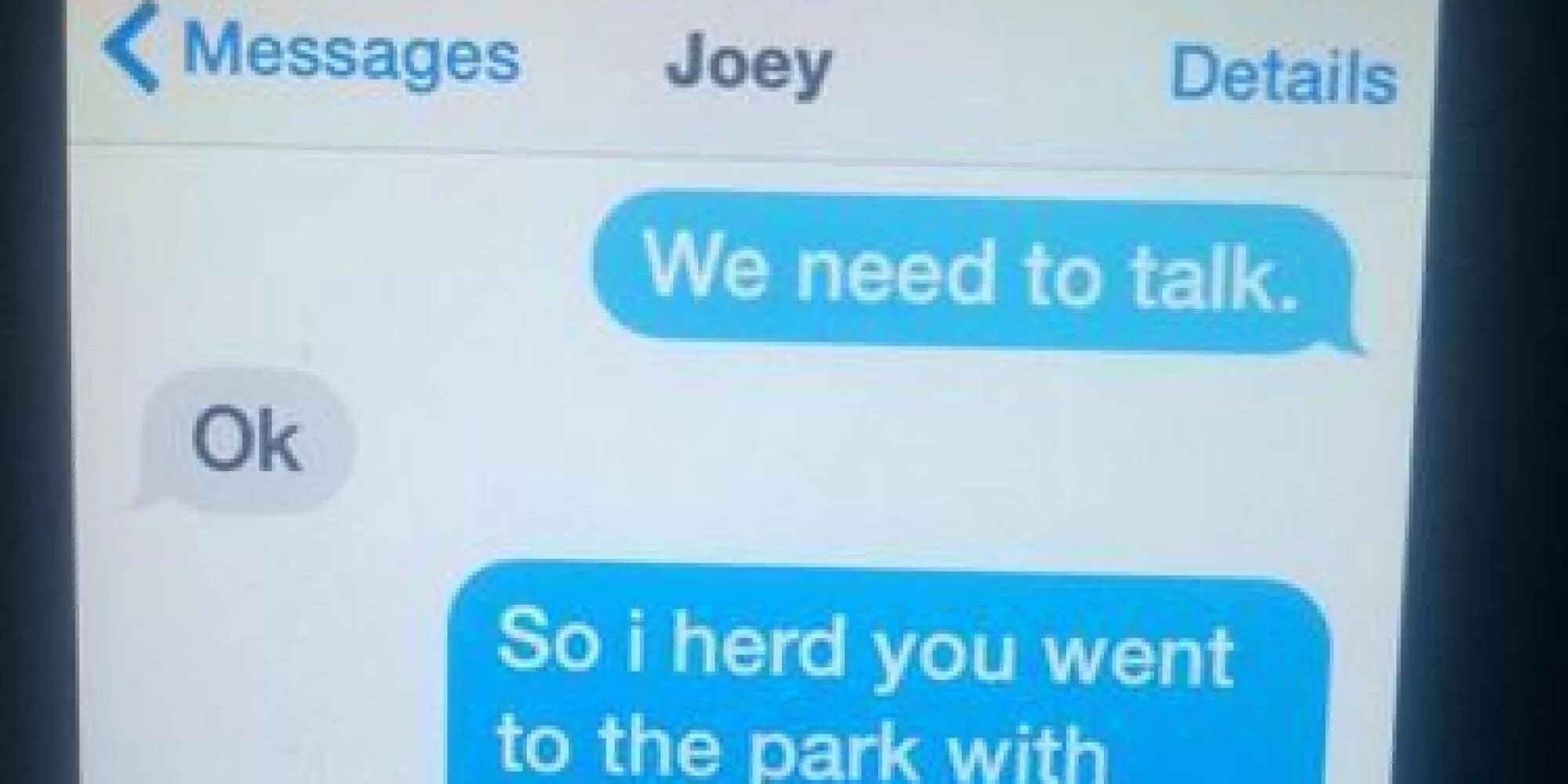 Hers send message. Twitter text messages. she sent back a message.