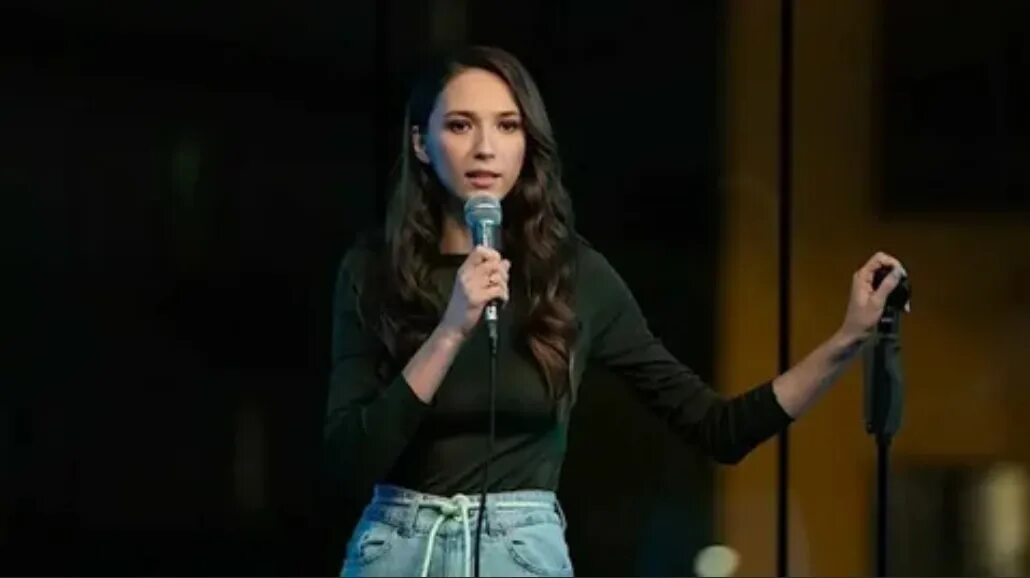 Стендап комик джабраилова. Надежда джабраилова стендап. Джабраилова стендап муж. Джабраилова женский стендап. Новая девушка джабраилова.