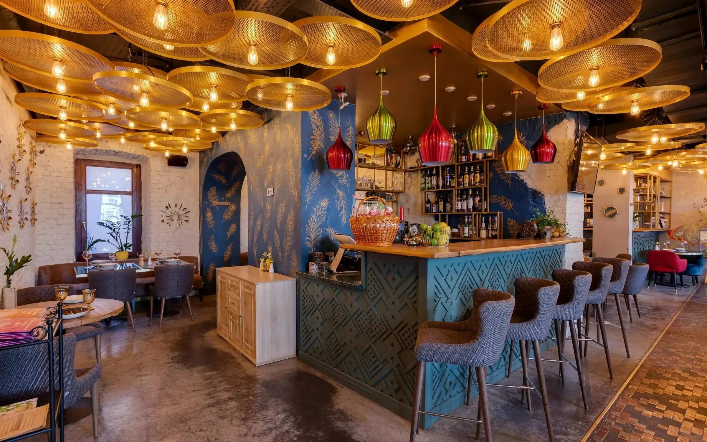 Доктор живаго ресторан москва. Ресторан будда бар москва. Плотников переулок 15 ресторан арбатский базар. Арбатский базар ресторан москва. Кутузовский просп.