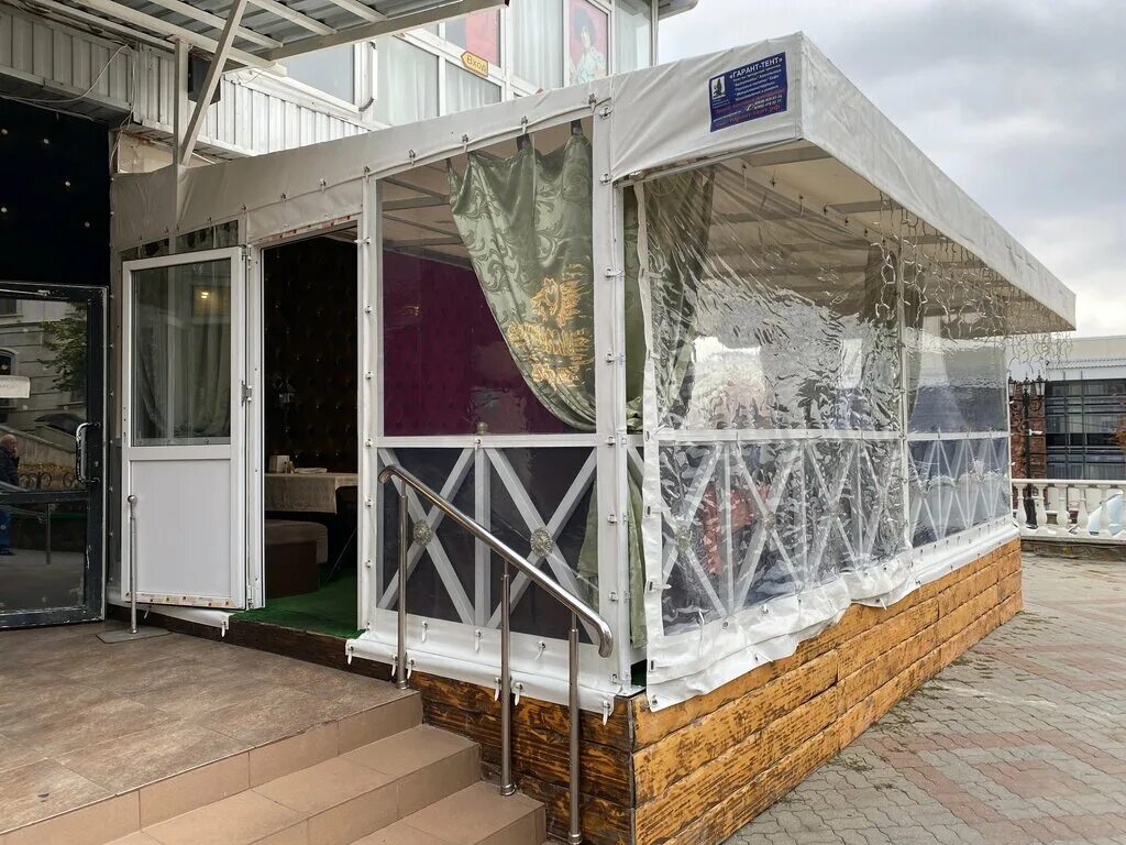 Версаль железноводск банкетный зал. Ставропольский край железноводск улица чайковского 2 мимино. Горный воздух. Кафе тройка железноводск. Санаторий буковая роща железноводск.