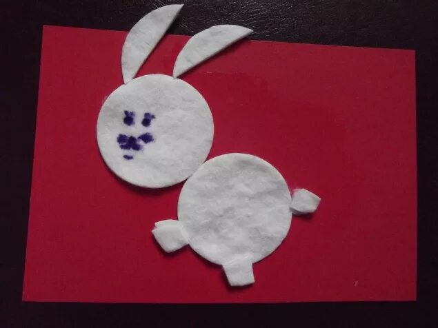 Зайчик из ватных дисков. Заяц из ватных дисков аппликация. зайчик из ватного диска. поделка зайчик из ватных дисков. зайчик из важных дисков.