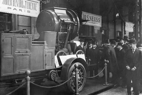 1913