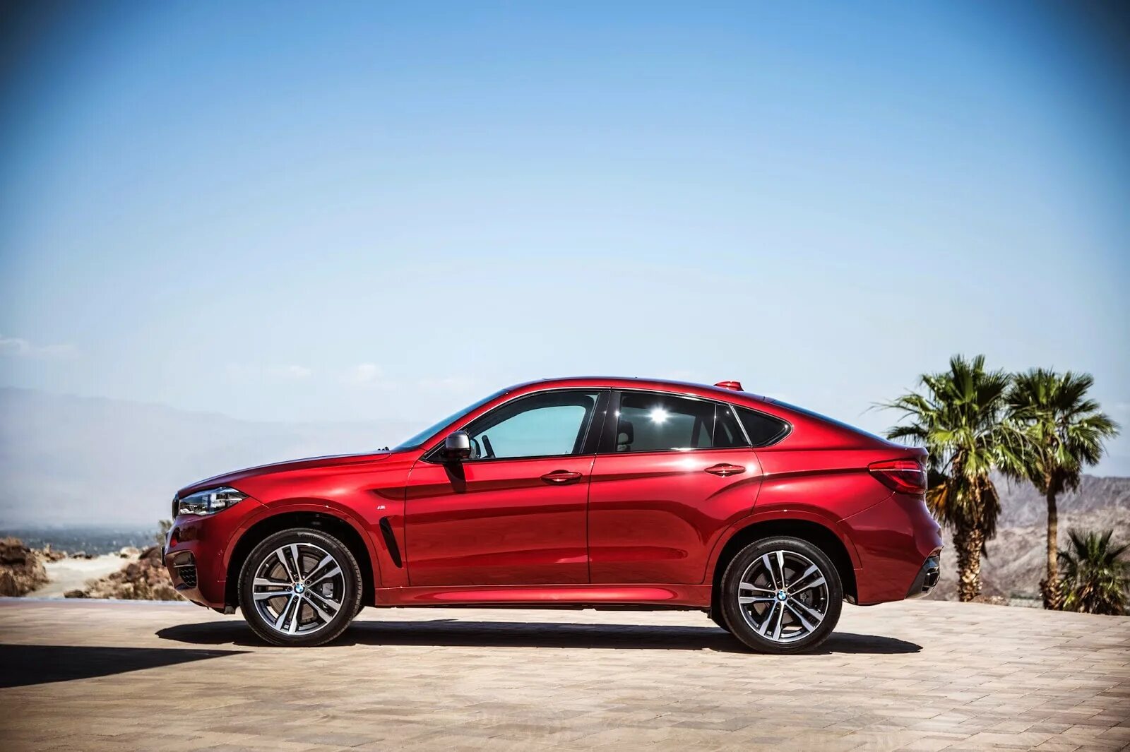 F x 3 g x 6. BMW x6 f16 красная. БМВ x6 2015. BMW x6 g06 красный. БМВ Икс 6 красная.