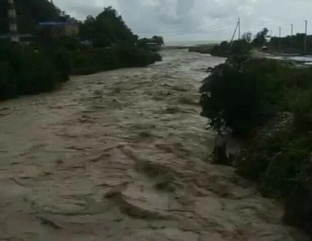 Кубань уровень воды в реке сегодня краснодар. Река Кубань Кропоткин. Уровень реки Кубань. Рыбалка на реке Туапсе. Подъем уровней воды Краснодарского.