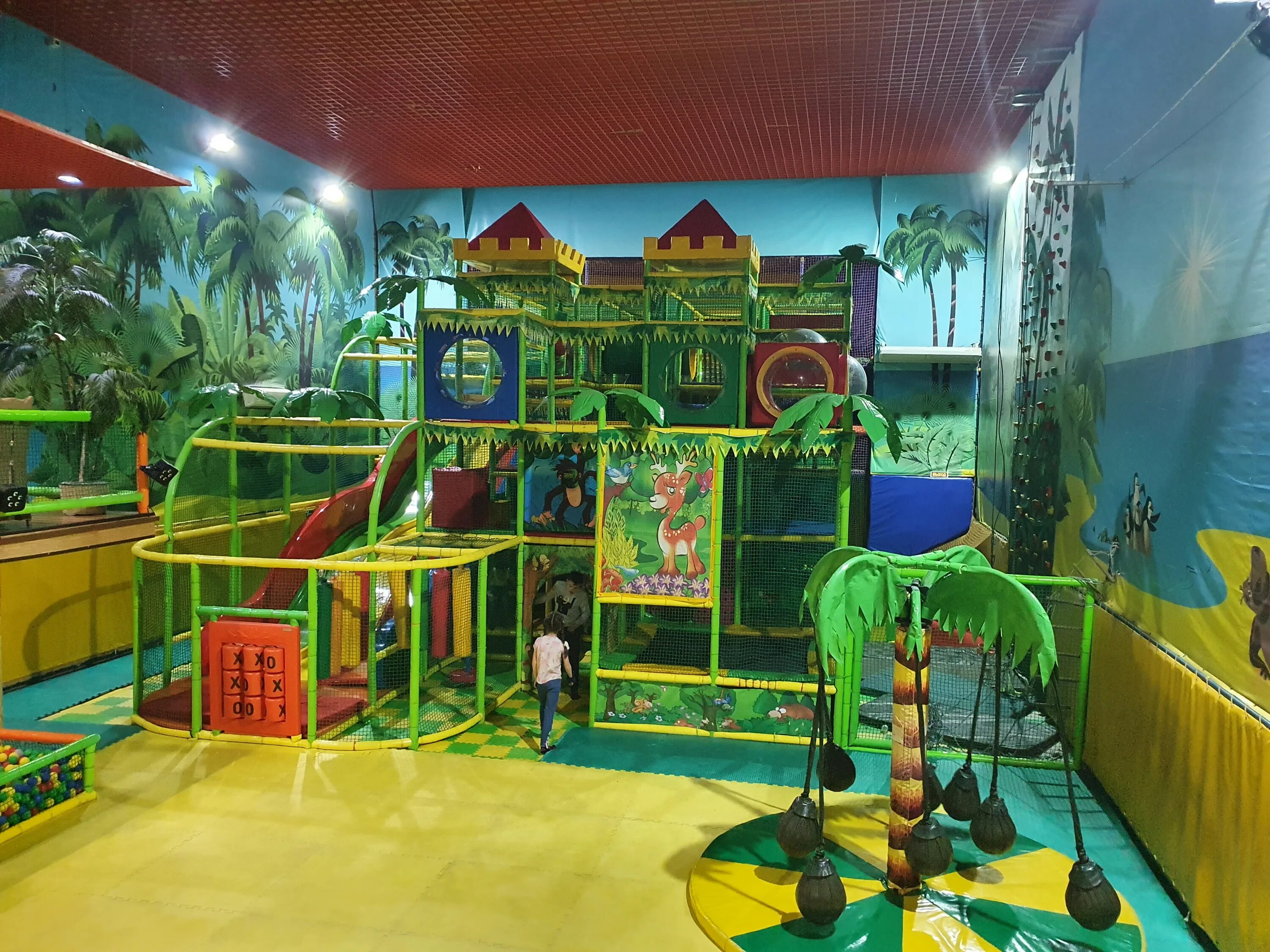 волшебный лес владикавказ алания молл. детский развлекательный центр панда владикавказ. детский центр рио владикавказ. столица развлекательный центр. детский развлекательный центр владикавказ столица.