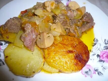 Картошка с мясом и грибами в рукаве