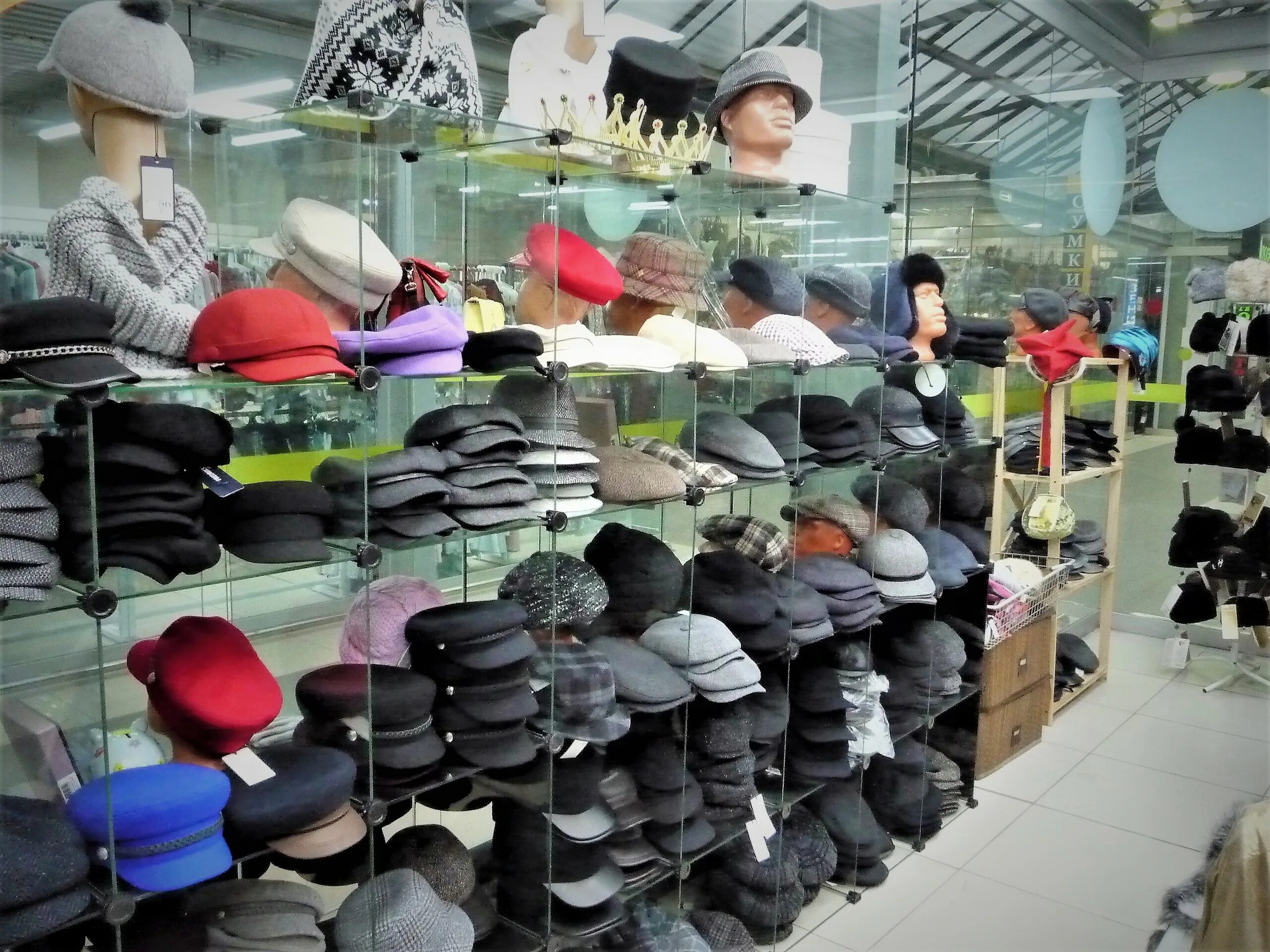 шляпные магазины в санкт-петербурге. шляпные магазины в санкт-петербурге. магазины головных уборов в спб. магазины головных уборов санкт петербург. магазин мир шапок в спб.