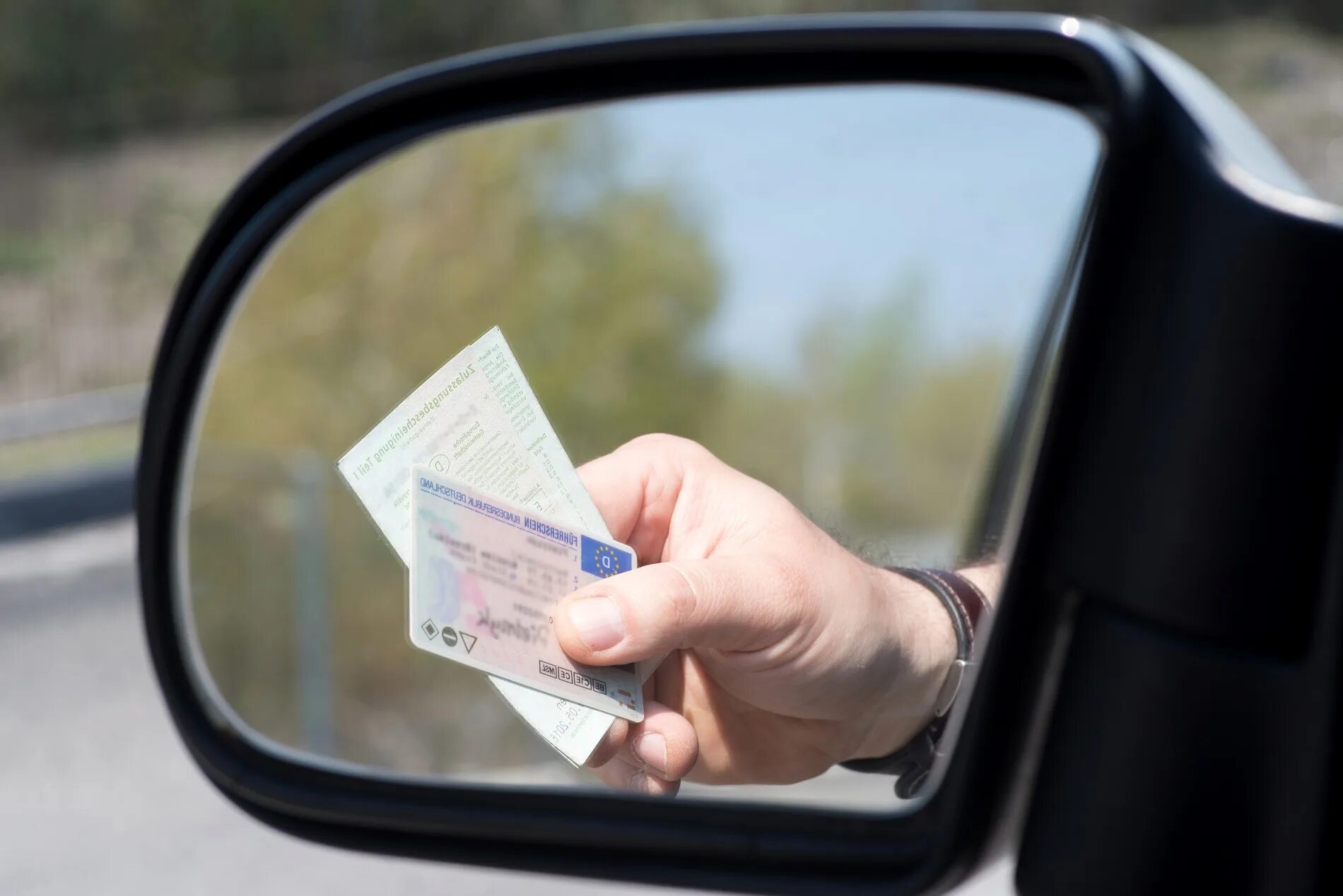 Изменения иностранных водительских прав с 1 апреля. Иностранные водительские.