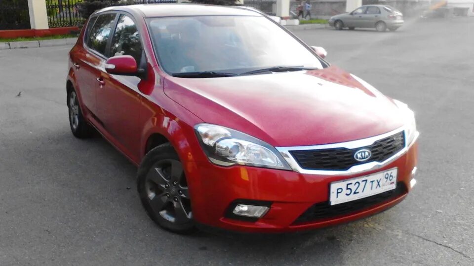 Kia Ceed 2011 хэтчбек красный. Киа СИД 2011 года. Киа СИД 2011 красный. Kia Ceed 1 2011. Киа сид 11 год