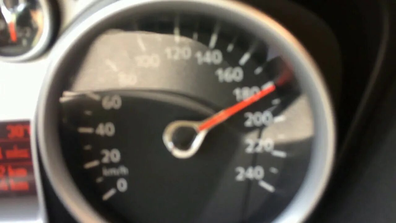 Ford focus 1 максимальная скорость. Спидометр форд фокус 2 на скорости. Форт фокус 3 скорость 240. Спидометр форд фокус 2 200 км/ч. Форд фокус 3 240 км час.