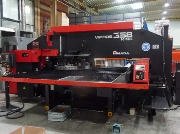 Пробивной станок по металлу с чпу. Координатно-пробивной пресс euromac mtx. Durma tp9 координатно-пробивной пресс. Координатно пробивной пресс трумпф. Координатно пробивной станок альфа.