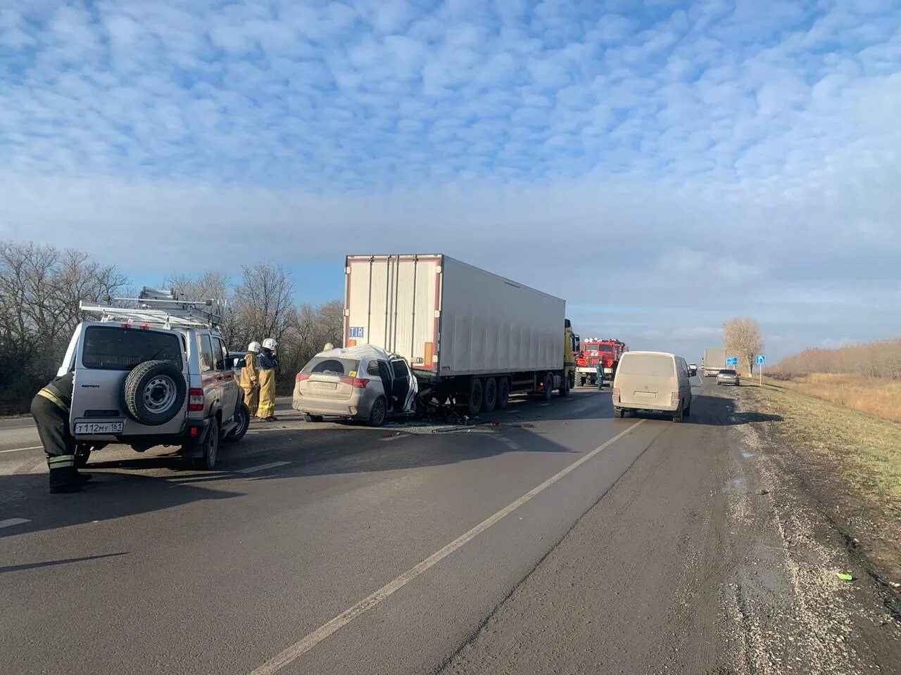 Дтп трасса ростов ставрополь вчера. Дтп на трассе каменск шахтинск. Дтп трасса ростов сегодня. Авария трасса ростов таганрог. Авария на трассе м4 дон в ростовской области сейчас.