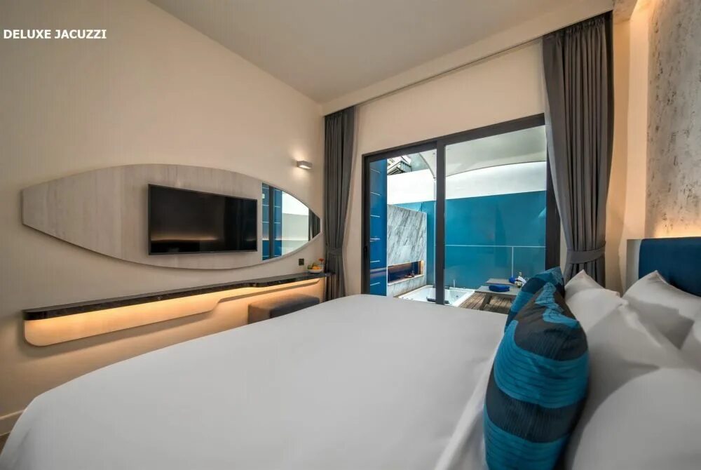 Surf hotel patong) 4* патонг. Hotel clover patong. Clover patong phuket 4*. Clover patong phuket 4*. Hotel clover patong.