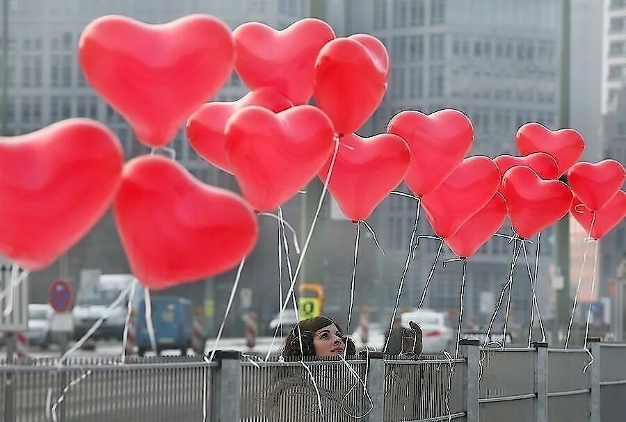 Шарики сердечки. С днем всех влюбленных. Valentine s day holiday