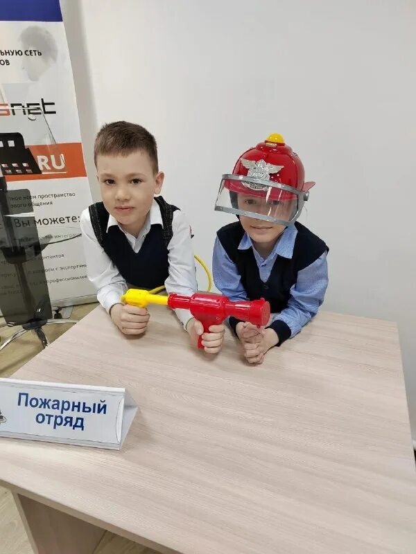 Смирных сахалинская область новая школа. Кадетская школа южно-сахалинск. Посёлок айхал 5 школа. Образование смирных. Образование смирных.