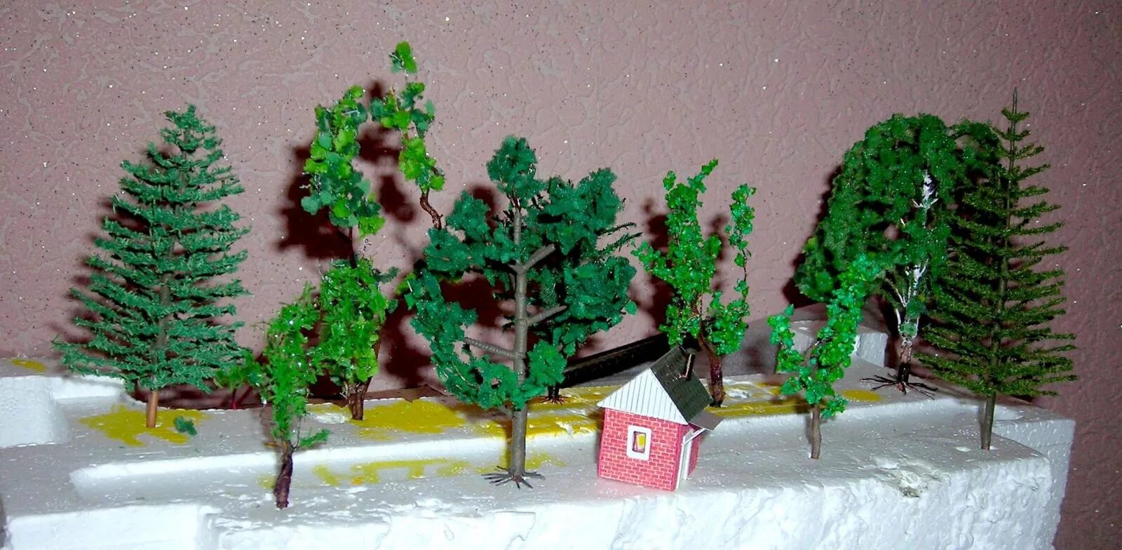 деревья игрушечные пластмассовые. деревья для детского макета. дерево из бумаги объемное. деревья для детского макета. макет объемного дерева.