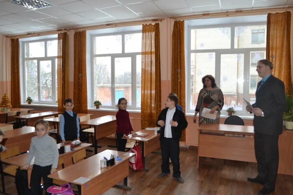 Железногорск-илимский иркутская область школа 4. 5 школа железногорск илимский. Железногорск школа 4. Школа номер 4 железногорск илимский. Сош 4 железногорск.