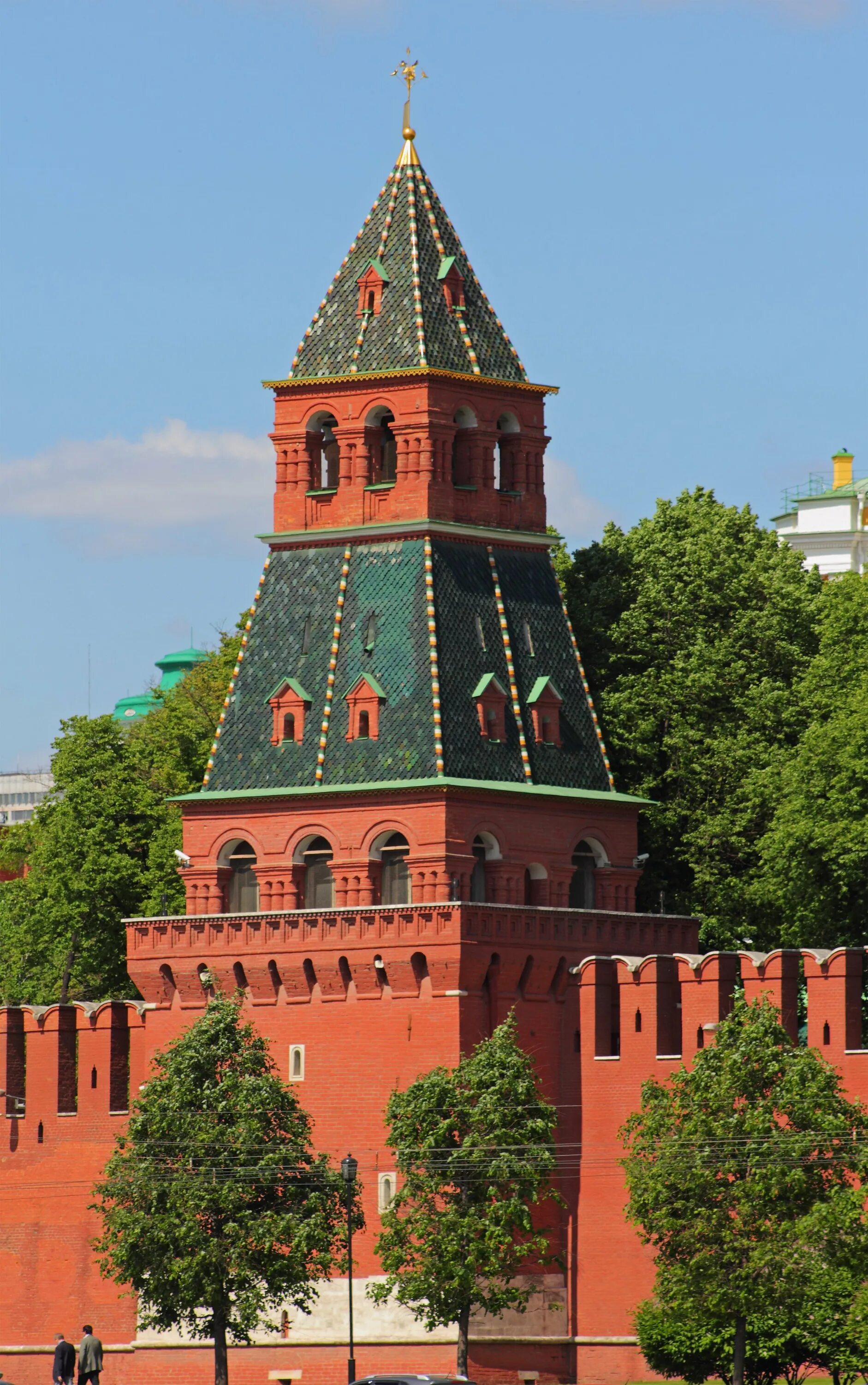 Благовещенская башня Московского Кремля. Тайницкая башня башни Московского Кремля. Портомойные ворота Московского Кремля. Благовещенская башня Московского Кремля фото.