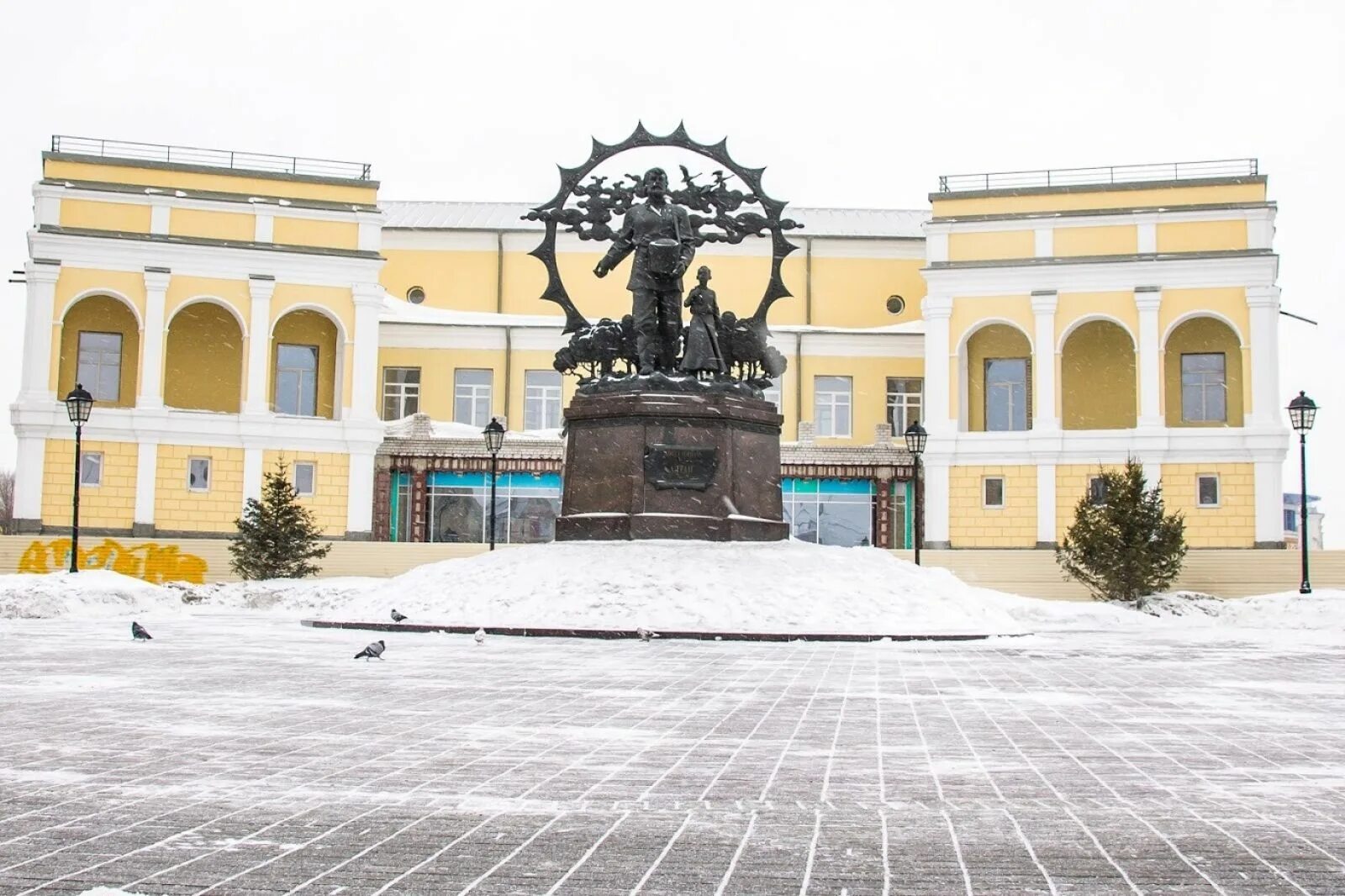 Площадь октября 3. Площадь октября барнаул. площадь октября 35 барнаул. барнаул площадь октября 1998. площадь октября барнаул панорама.