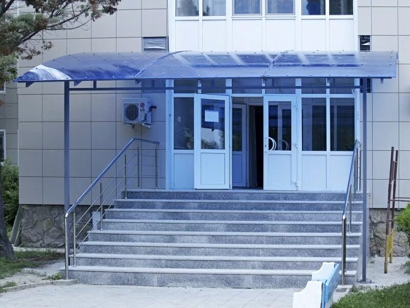 Крыльца общественных