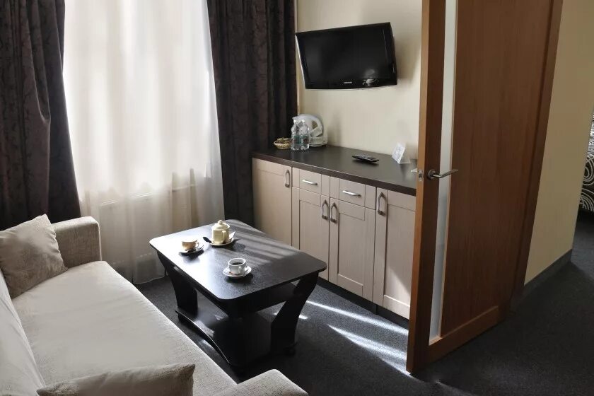 Гостиница спутник санкт-петербург. Компаньон спб. Компаньон спб. Компаньон спб. Компаньон спб.