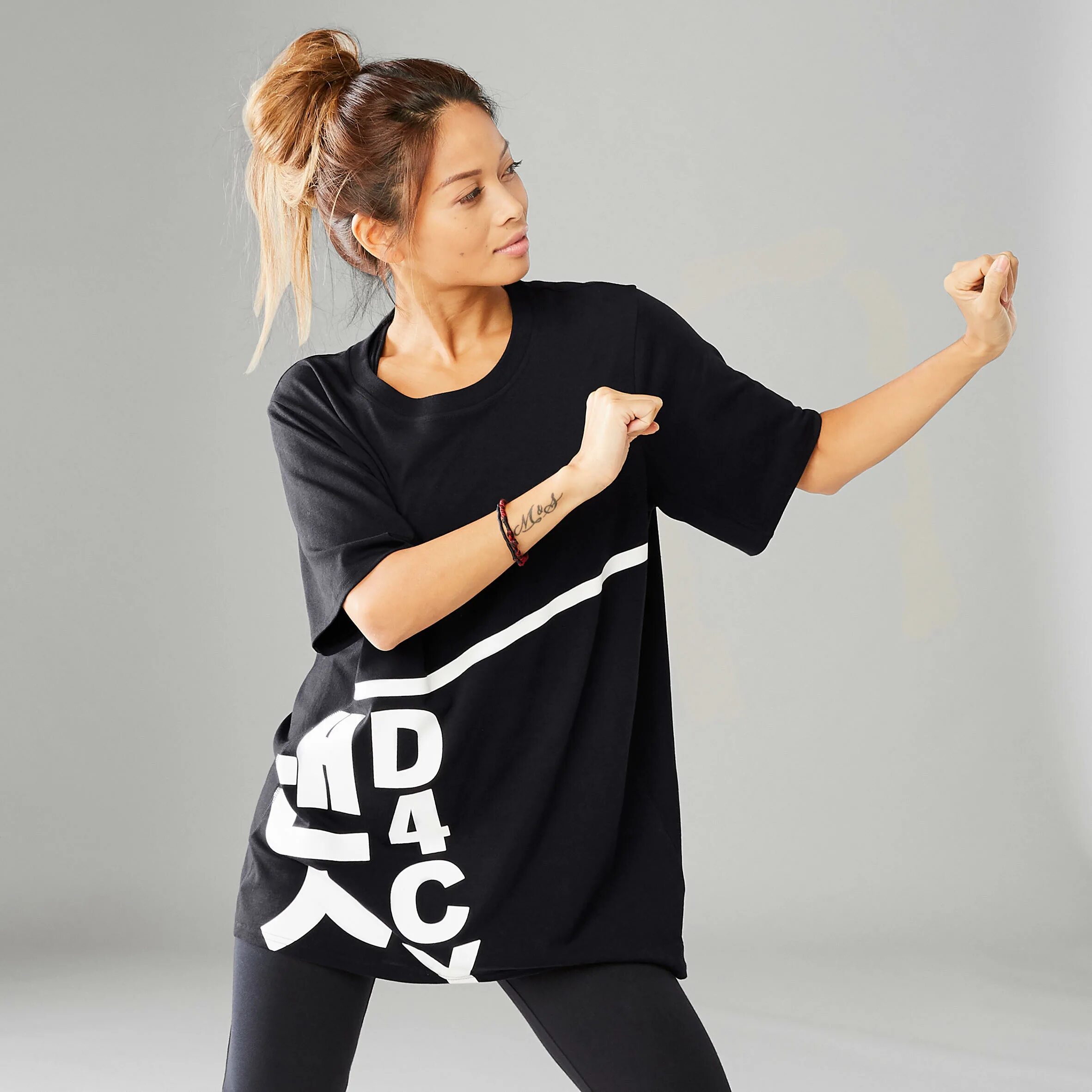 Как называется широкая одежда. Джоггеры houzhou,. Как называется широкая одежда. Джоггеры женские в стиле хип хоп. Как называется широкая одежда.