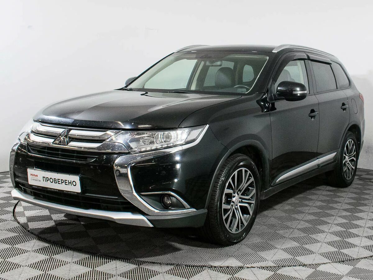 Mitsubishi outlander 2017. Outlander 2017. Митсубиси Аутлендер 2017 года. Mitsubishi Outlander III Рестайлинг 2.