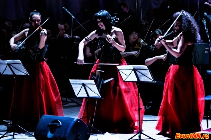 Классикал кроссовер исполнители. Classical crossover исполнители. скрипичное шоу fieria. стиль classical crossover. исполнители в стиле classical crossover.