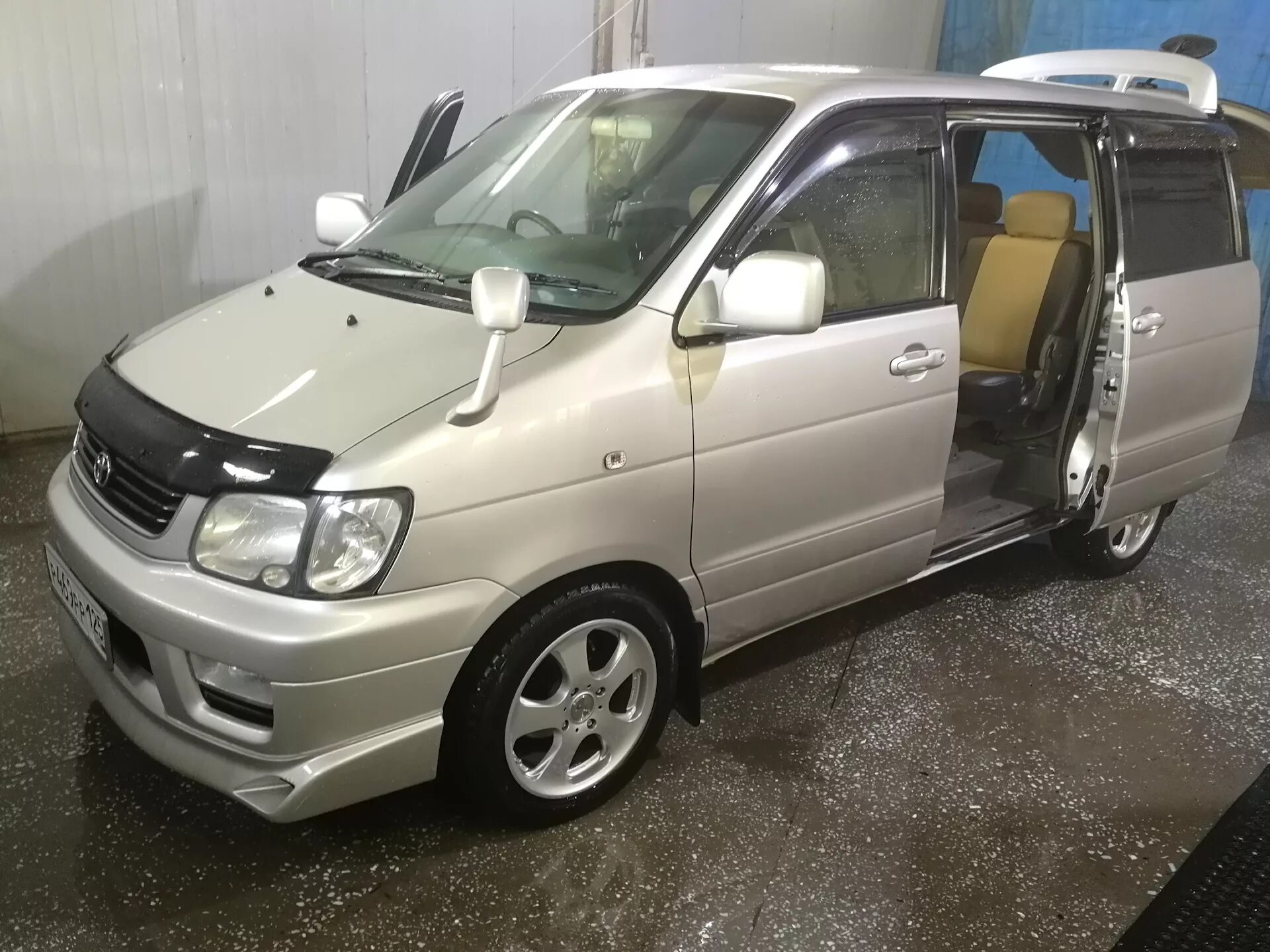 Toyota Lite Ace Noah. Тойота Лайт Эйс Ноах. Toyota Town Lite Ace Noah. Toyota Lite Ace Noah 2007.