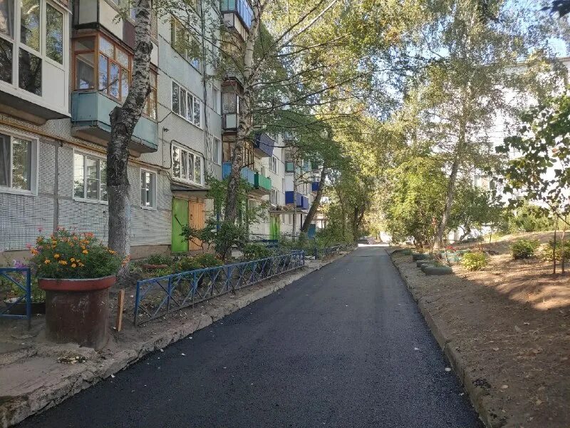 Дворовой проезд. Гагарина 43. проспект гагарина 43 а. внутриквартальный проезд.