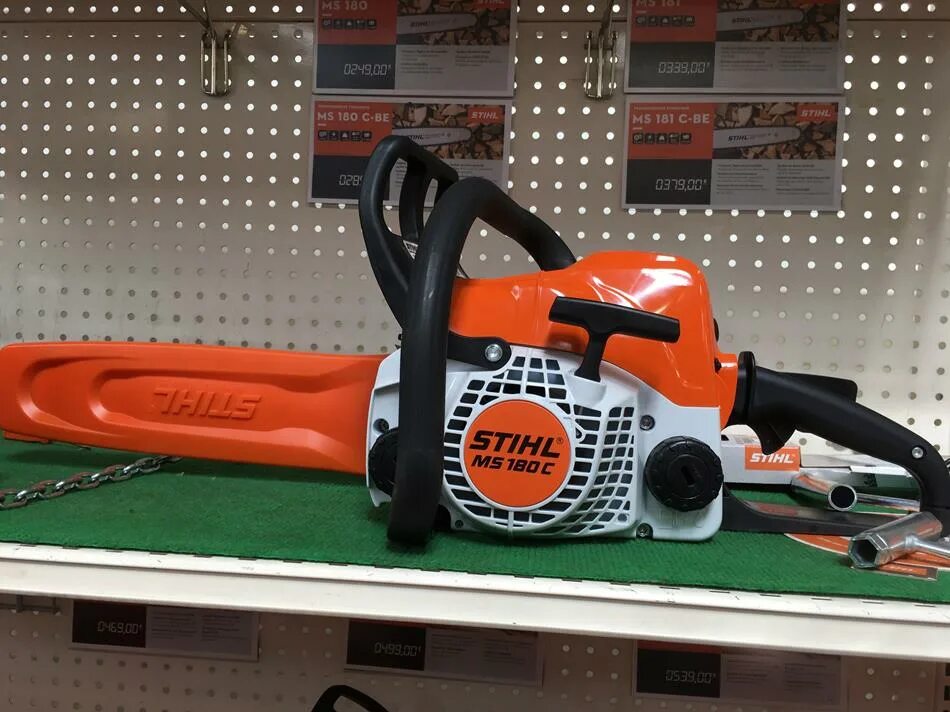 Размеры бензопилы штиль 180. Stihl MS 180. Stihl MS-180cbe 11300802114. Shtil MS 180 бокс для хранения. Stihl MS 180 цены в 2016 году.