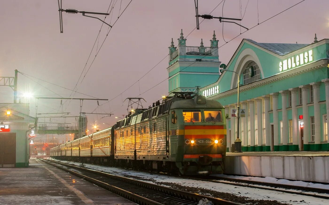 Есть ли поезд смоленск. Вокзал Смоленск Центральный. Железнодорожный вокзал Смоленск, Смоленск. ЖД станция Смоленск. Смоленский ЖД вокзал.