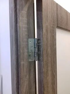 Межкомнатные двери с установленными петлями